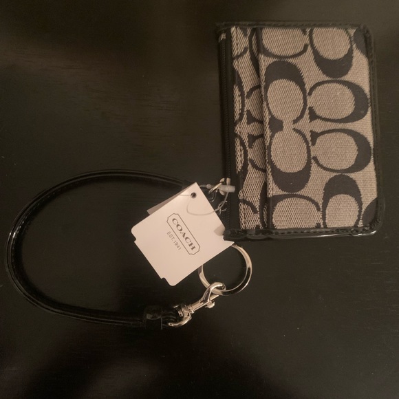 Coach Accessories - Signature Coach ID wallet & key chain